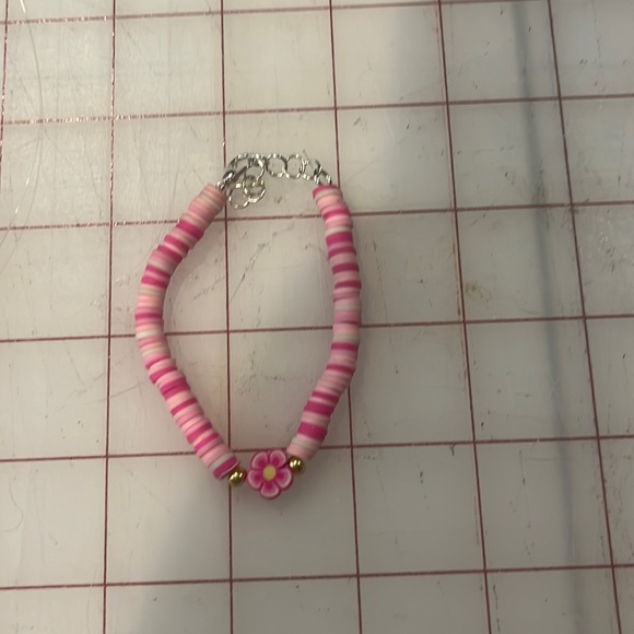 Pink flower bracelet - Picture 1 of 1